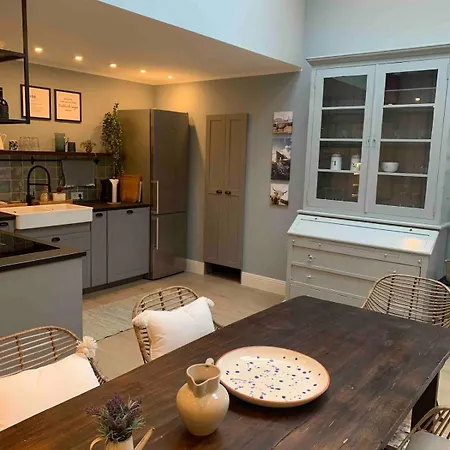 Designer Loft With Terrace *