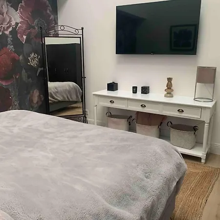 Designer Loft With Terrace Apartman *